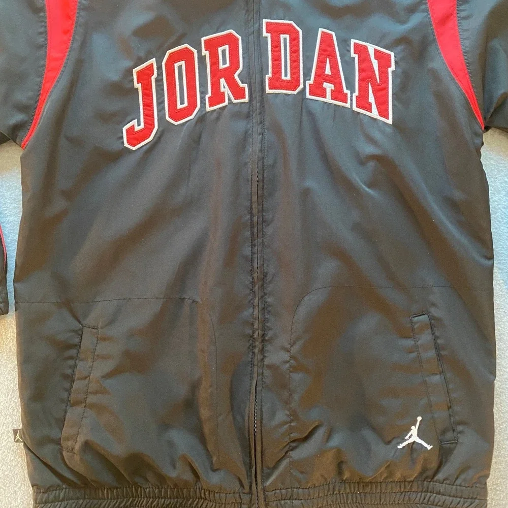 Jordan jumpman windbreaker